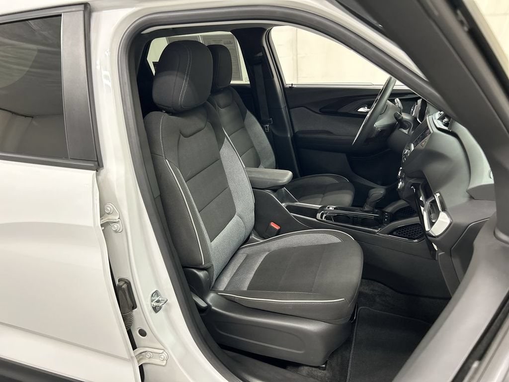 2023 Chevrolet TrailBlazer LT - Photo 22