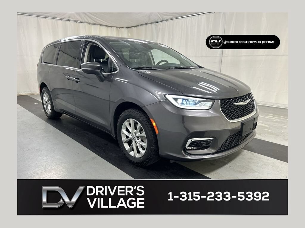 Used 2023 Chrysler Pacifica Touring L AWD Minivan
