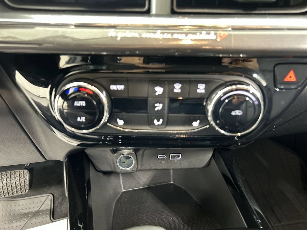 2024 Chevrolet Trax Activ - Photo 16