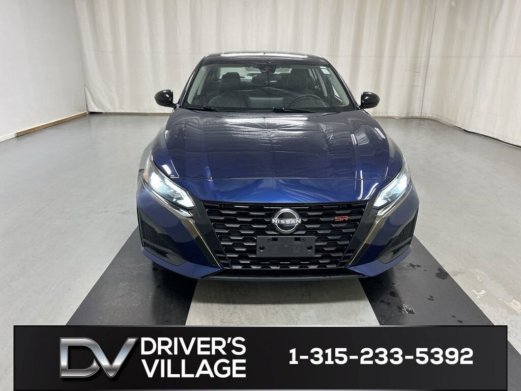 Used 2023 Nissan Altima SR Intelligent AWD Sedan