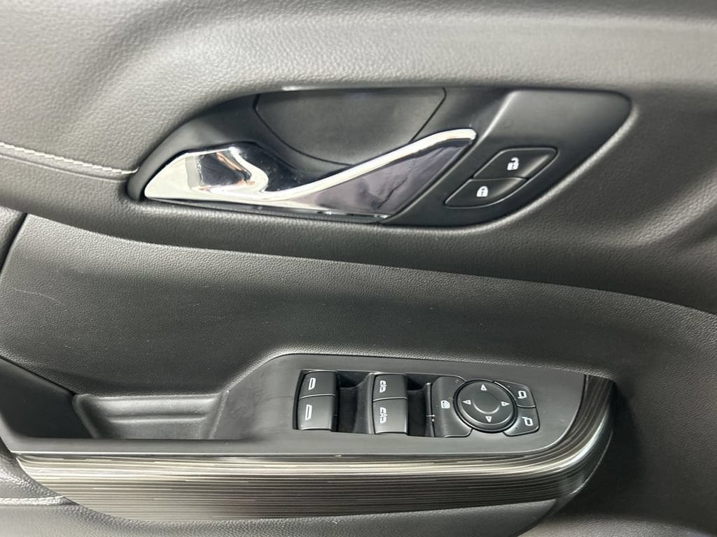 2021 GMC Acadia SLT - Photo 11