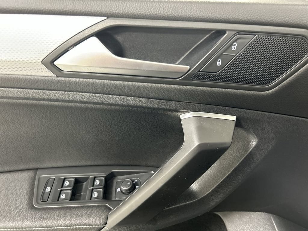 2023 Volkswagen Tiguan S - Photo 11
