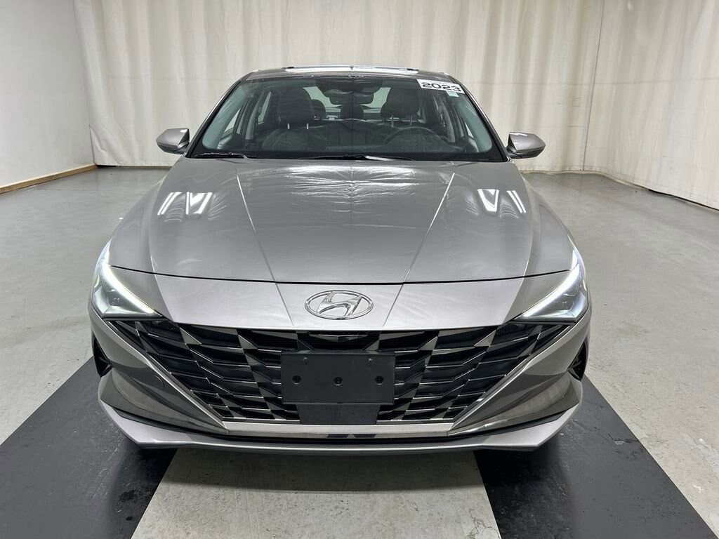Used 2023 Hyundai Elantra Limited Sedan