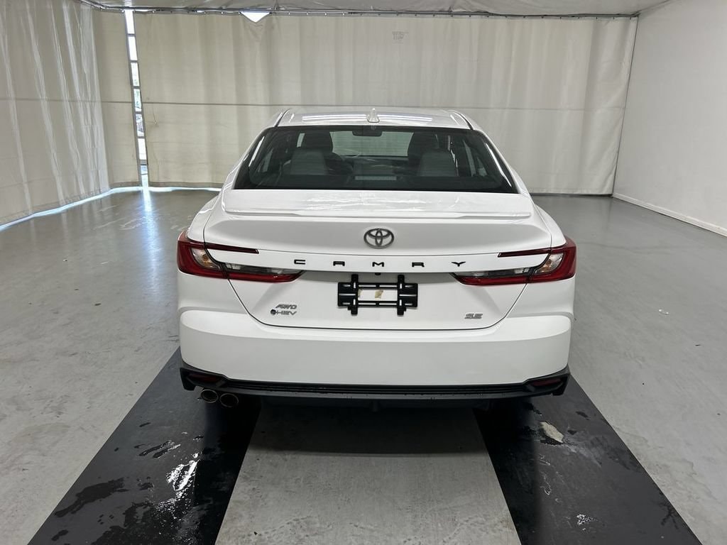 2025 Toyota Camry SE - Photo 19