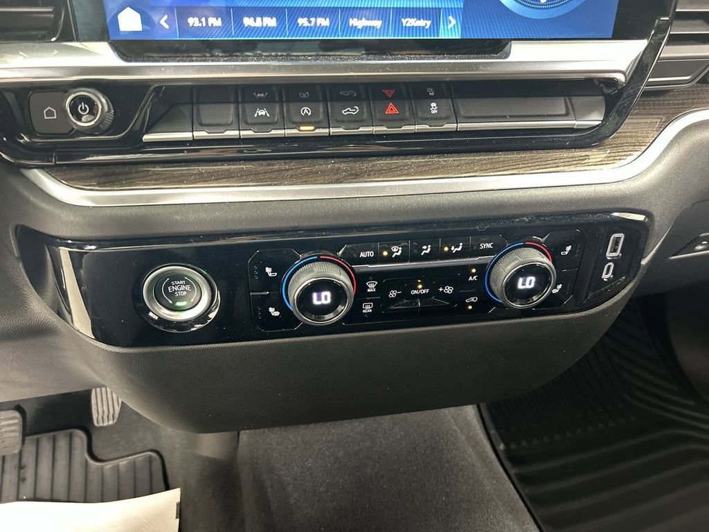 2023 Chevrolet Silverado 1500 LT - Photo 16