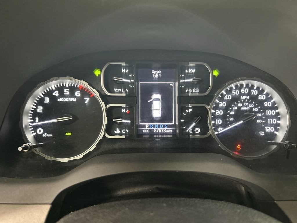 2020 Toyota Tundra SR5 - Photo 13