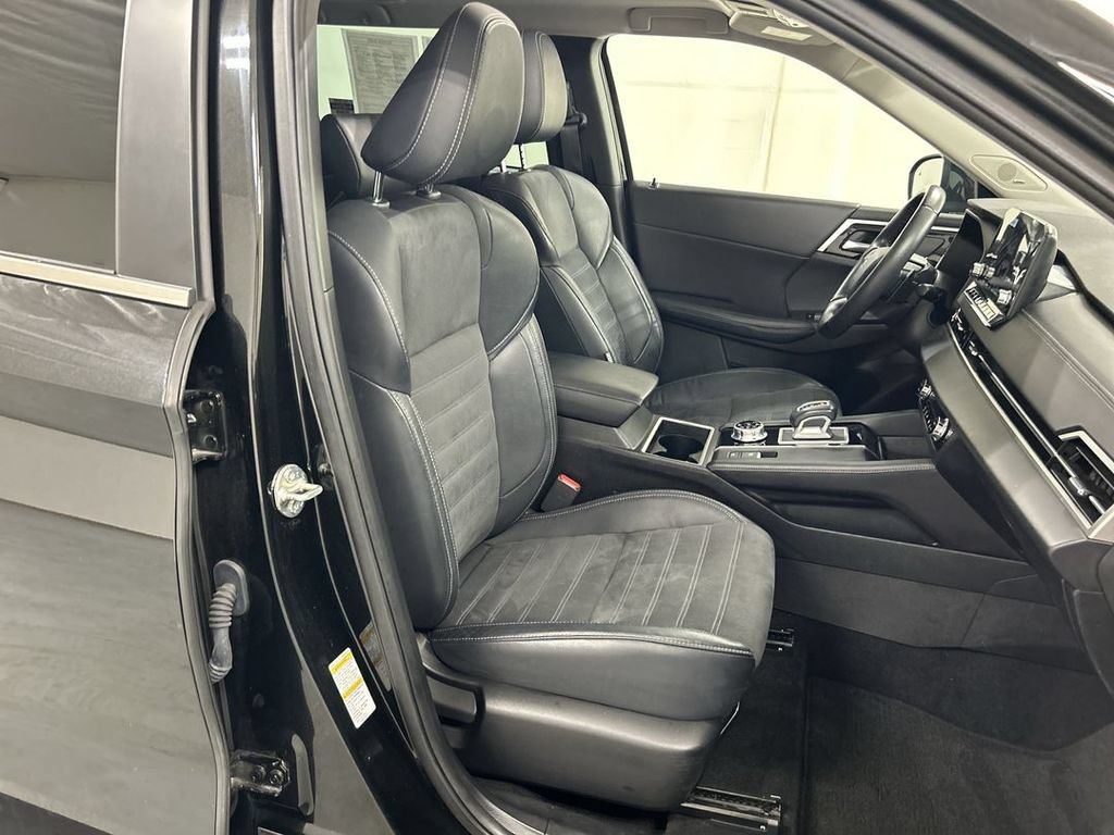 2023 Mitsubishi Outlander SE - Photo 24