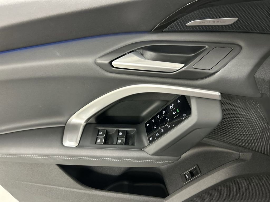 2025 Audi New Q5 Premium Plus - Photo 12
