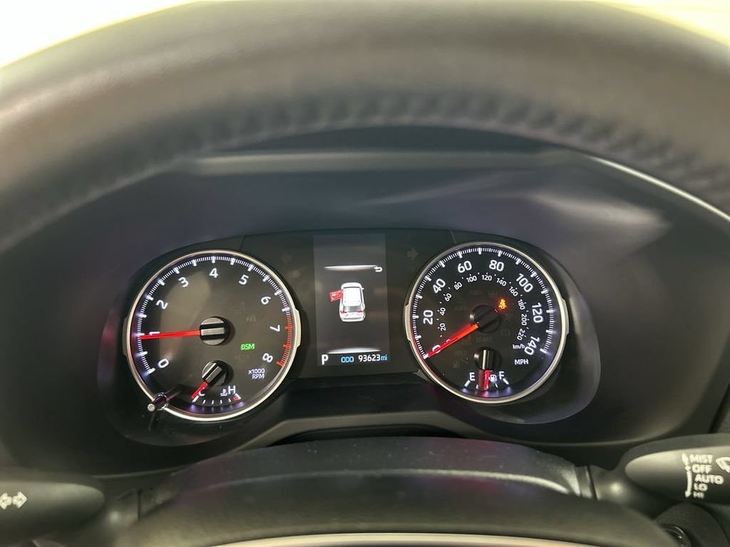 2019 Toyota RAV4 XLE - Photo 13