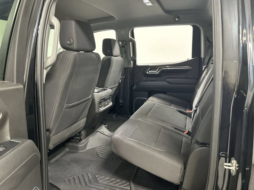 2023 Chevrolet Silverado 1500 RST - Photo 19