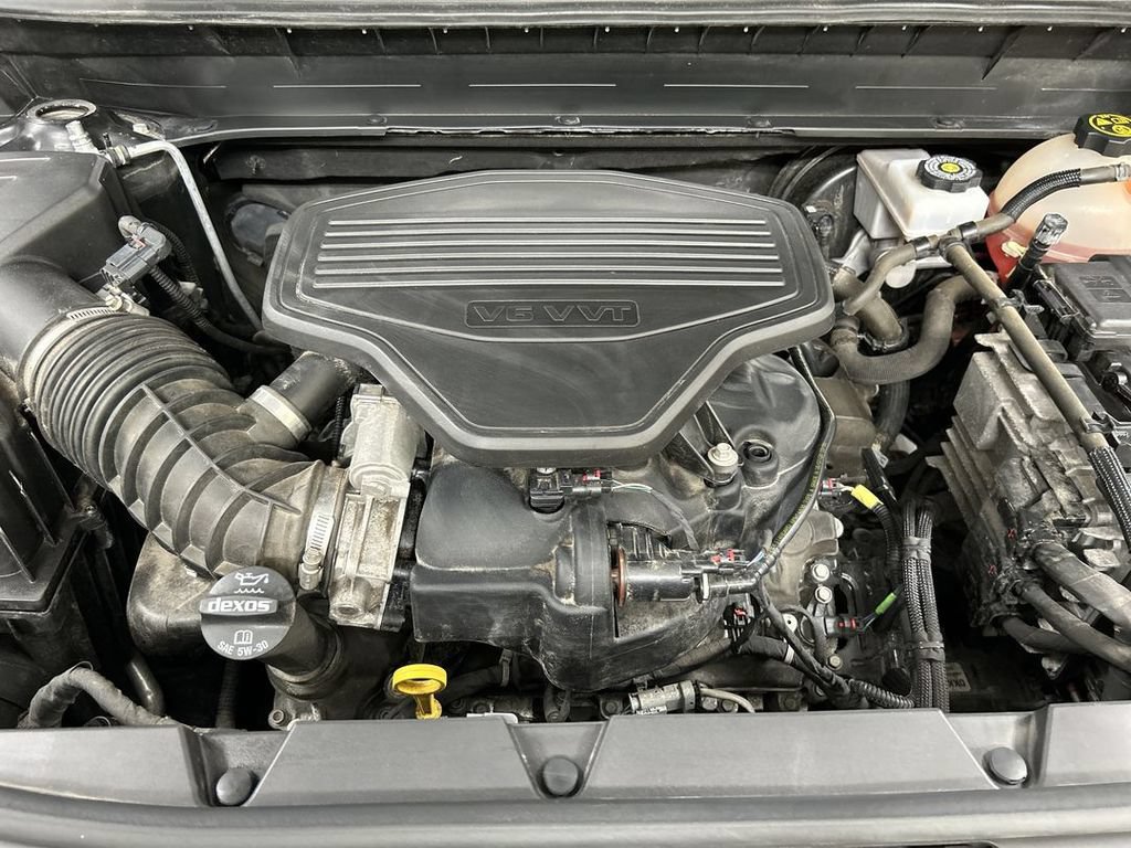2021 GMC Acadia SLT - Photo 25