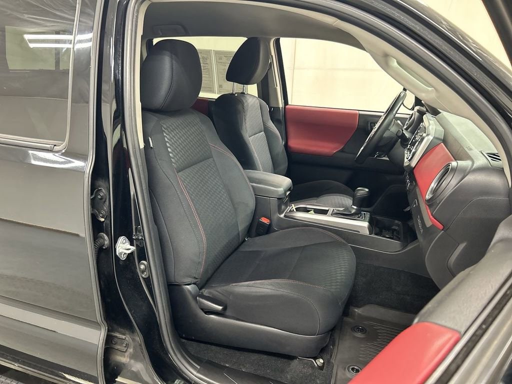 2023 Toyota Tacoma SR5 - Photo 22