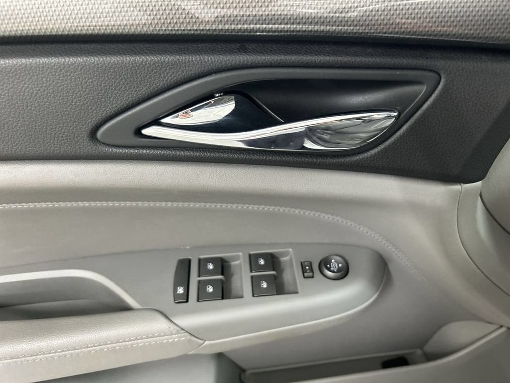 2011 Cadillac SRX Base - Photo 11