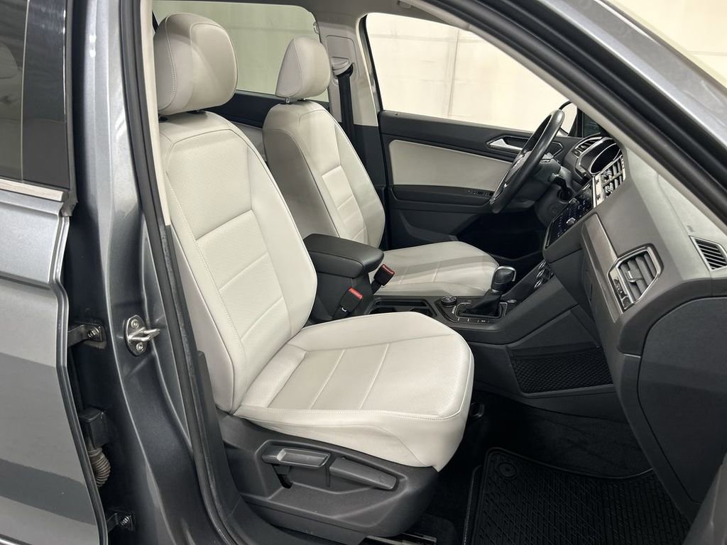 2018 Volkswagen Tiguan SE - Photo 23