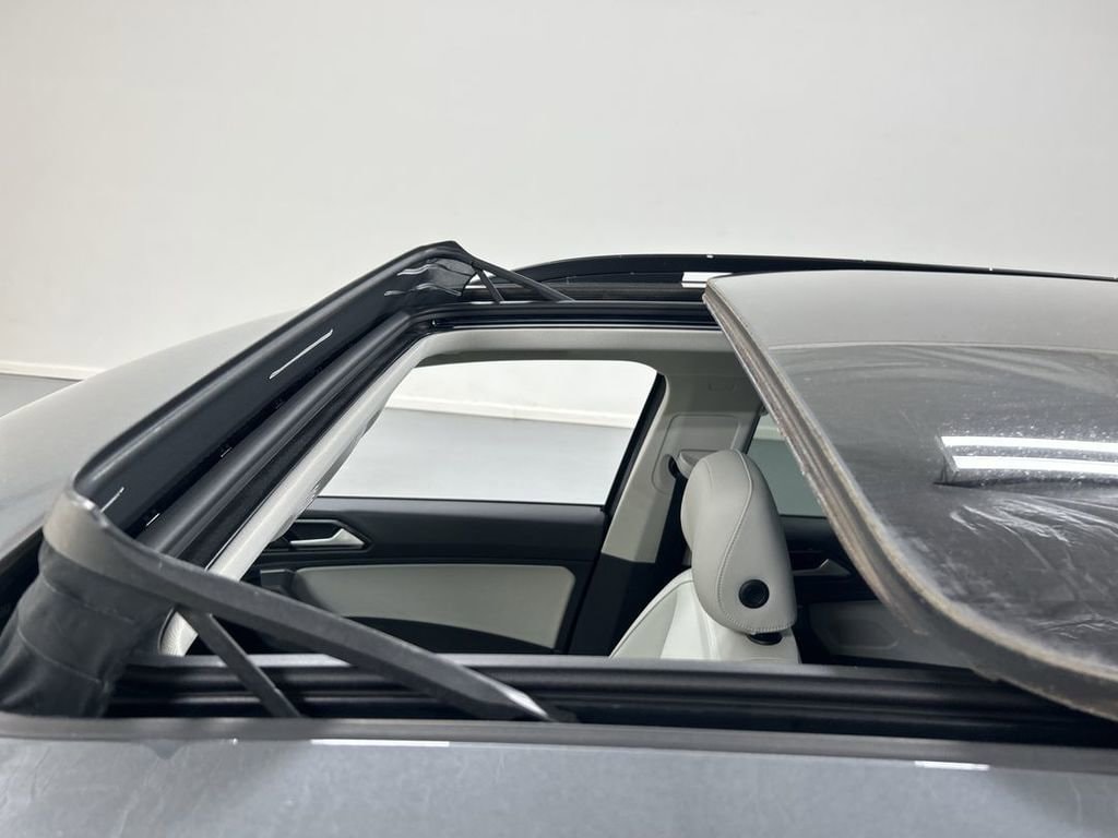 2018 Volkswagen Tiguan SE - Photo 19