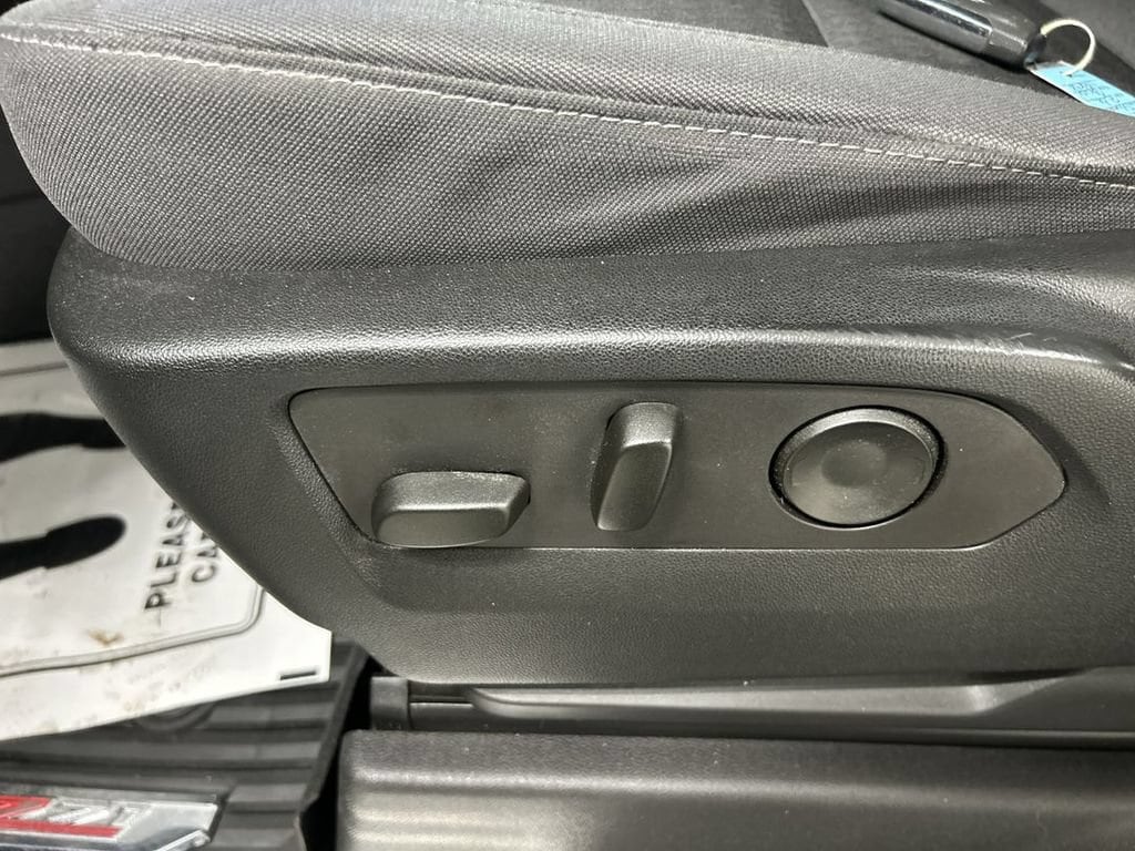 2023 Chevrolet Silverado 1500 RST - Photo 10
