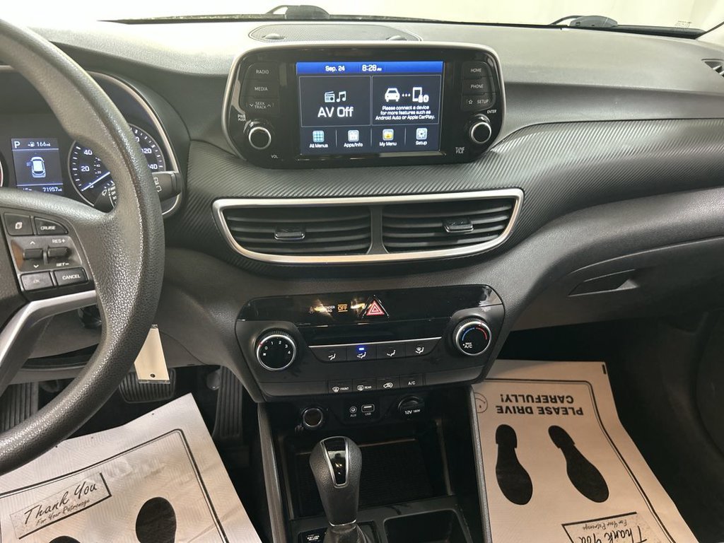 2019 Hyundai Tucson SE - Photo 18