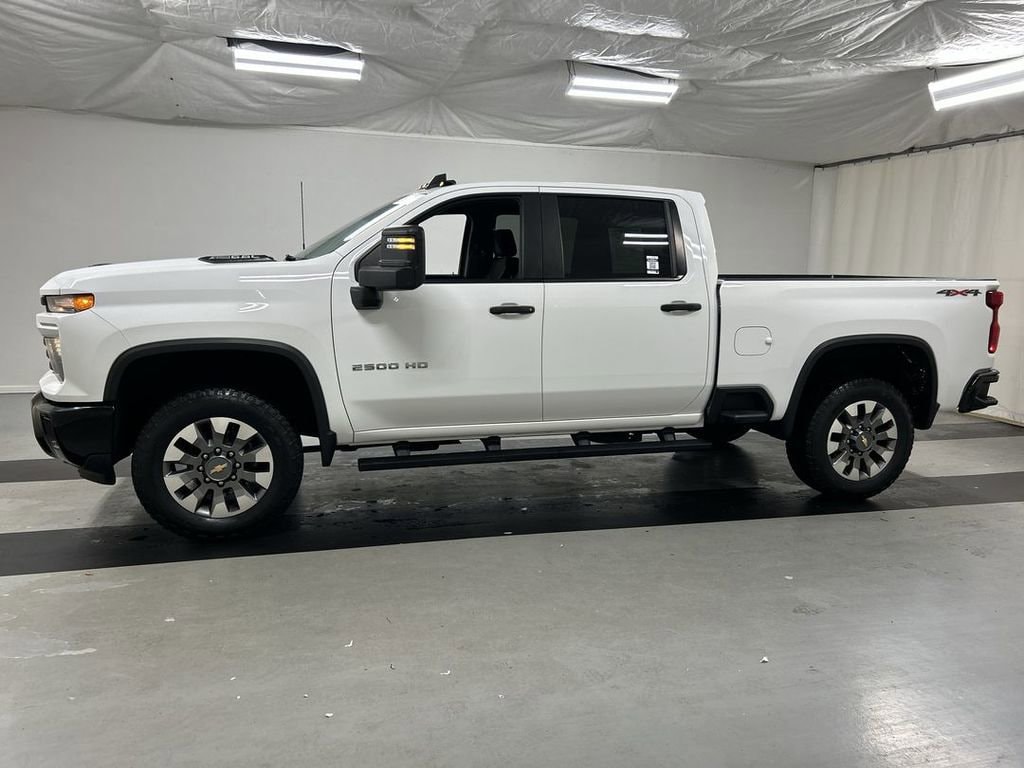 2024 Chevrolet Silverado 2500HD Custom - Photo 6