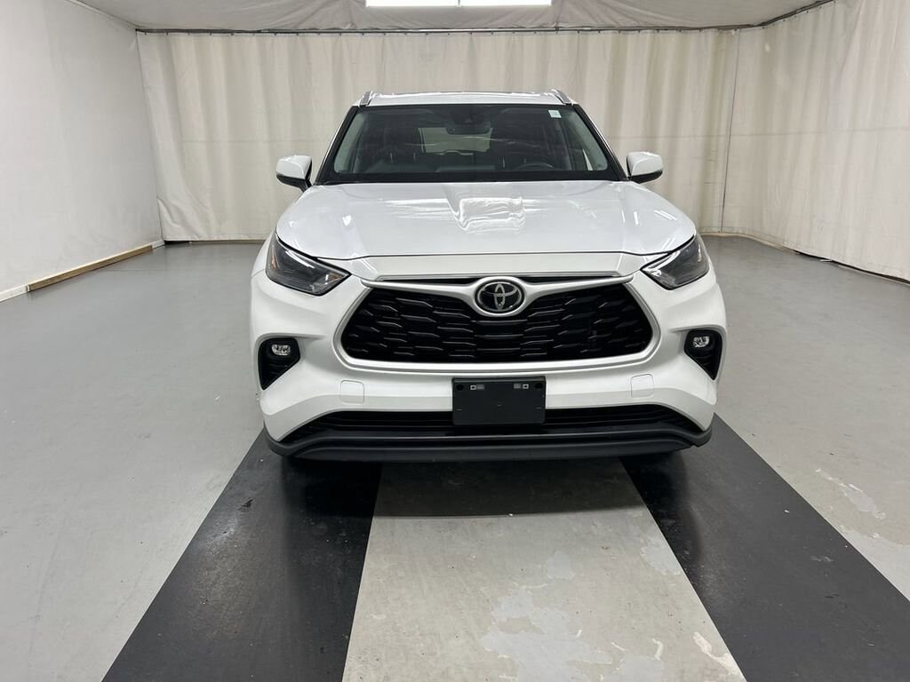 Used 2023 Toyota Highlander XLE SUV