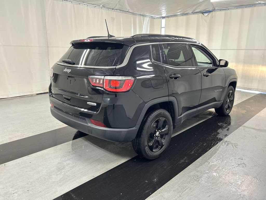Used 2018 Jeep Compass Latitude with VIN 3C4NJDBB9JT433992 for sale in Cicero, NY