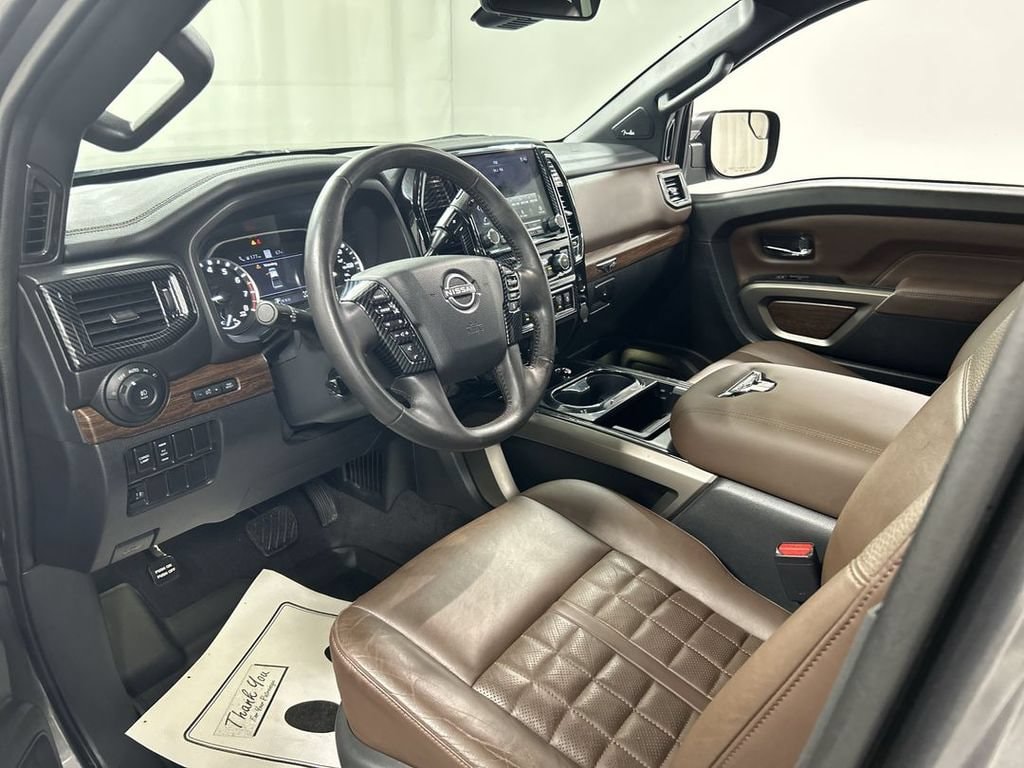 2023 Nissan Titan Platinum Reserve - Photo 4