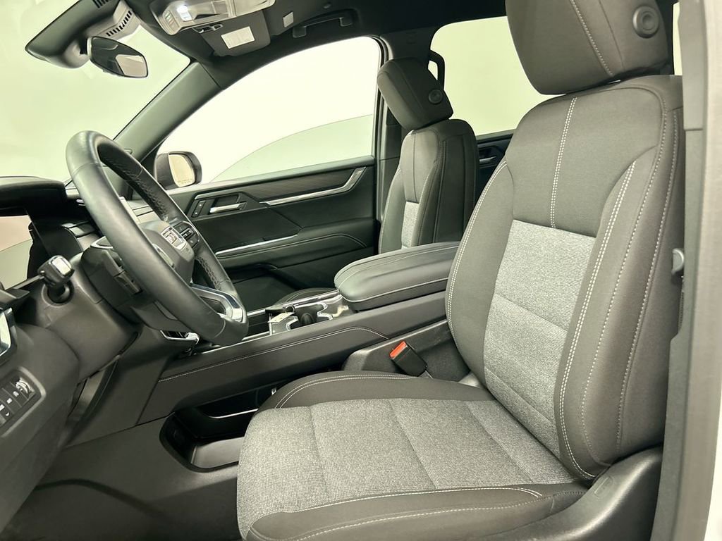 2025 GMC Acadia Elevation - Photo 9