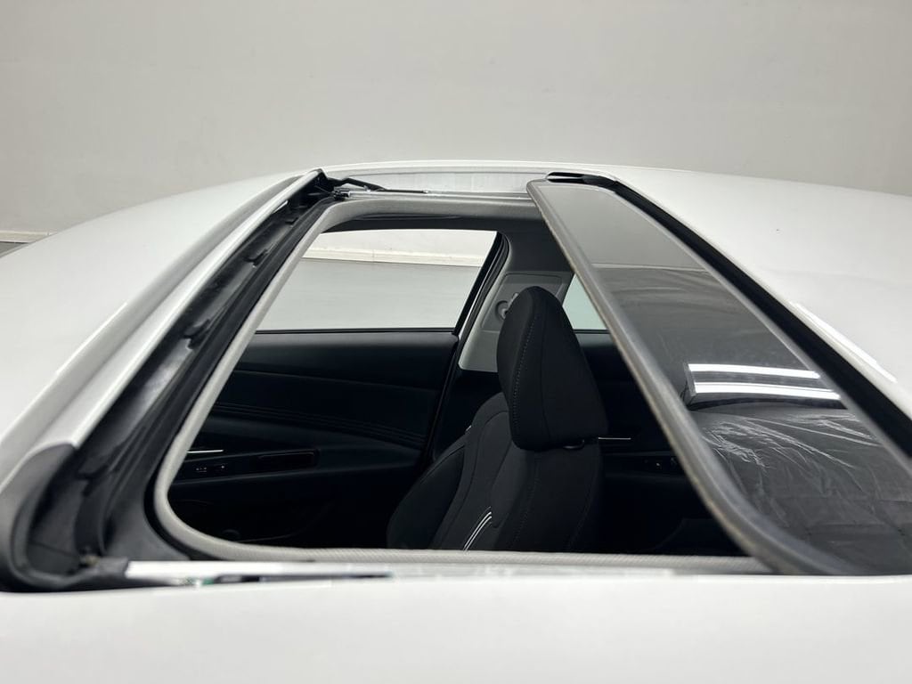 2024 Hyundai Elantra SEL - Photo 20