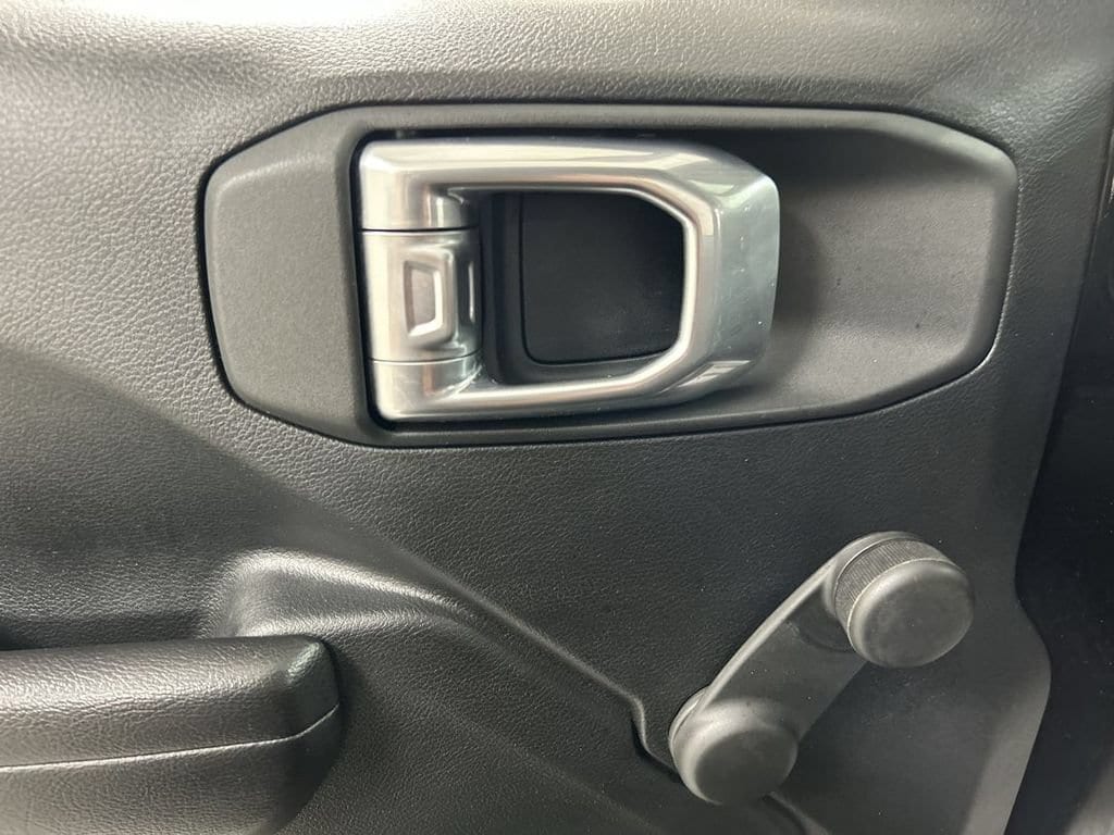 2021 Jeep Wrangler Sport - Photo 11