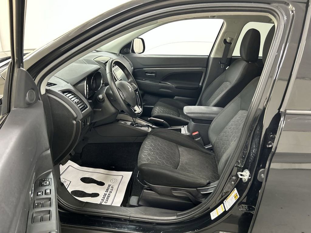 2023 Mitsubishi Outlander Sport LE - Photo 9
