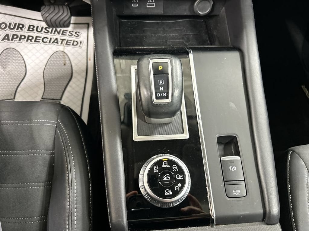 2023 Mitsubishi Outlander SE - Photo 17
