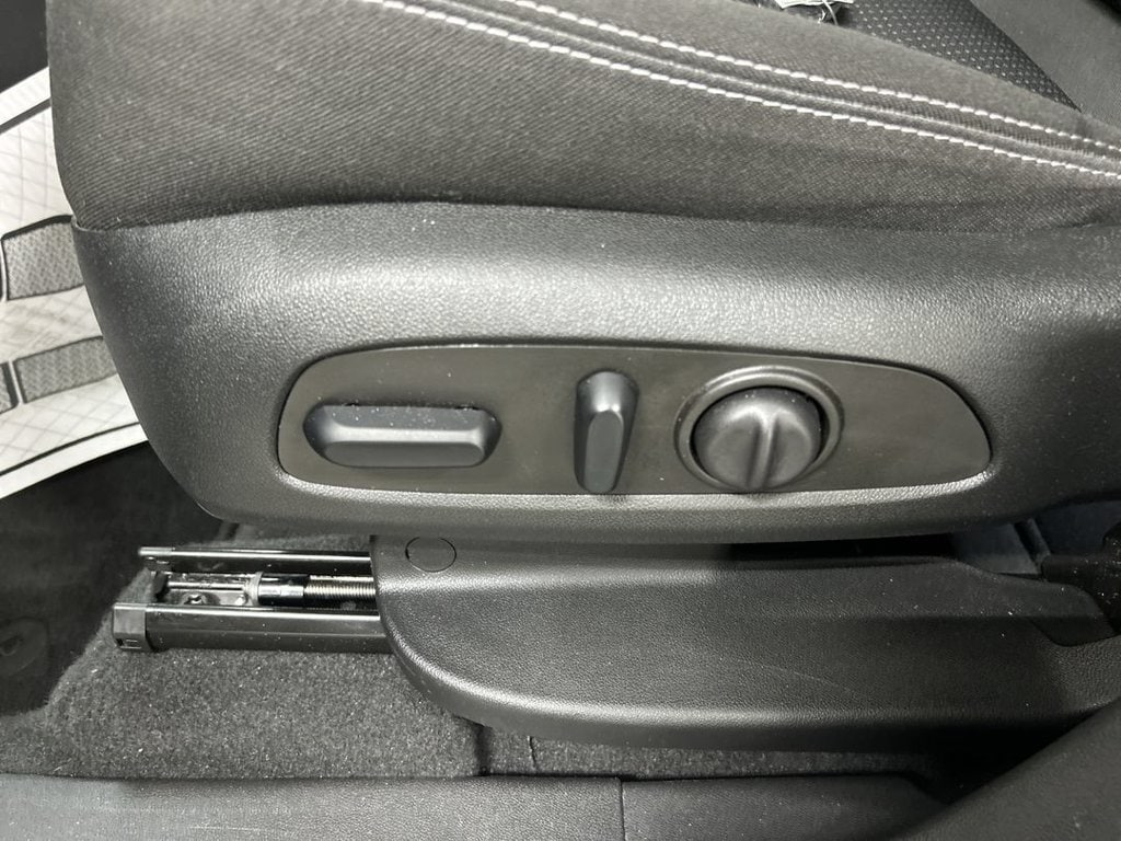 2023 GMC Terrain SLE - Photo 10