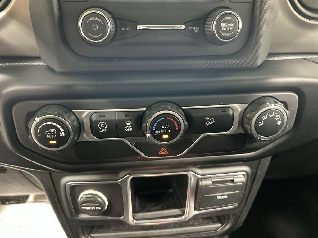 2021 Jeep Wrangler Sport - Photo 16