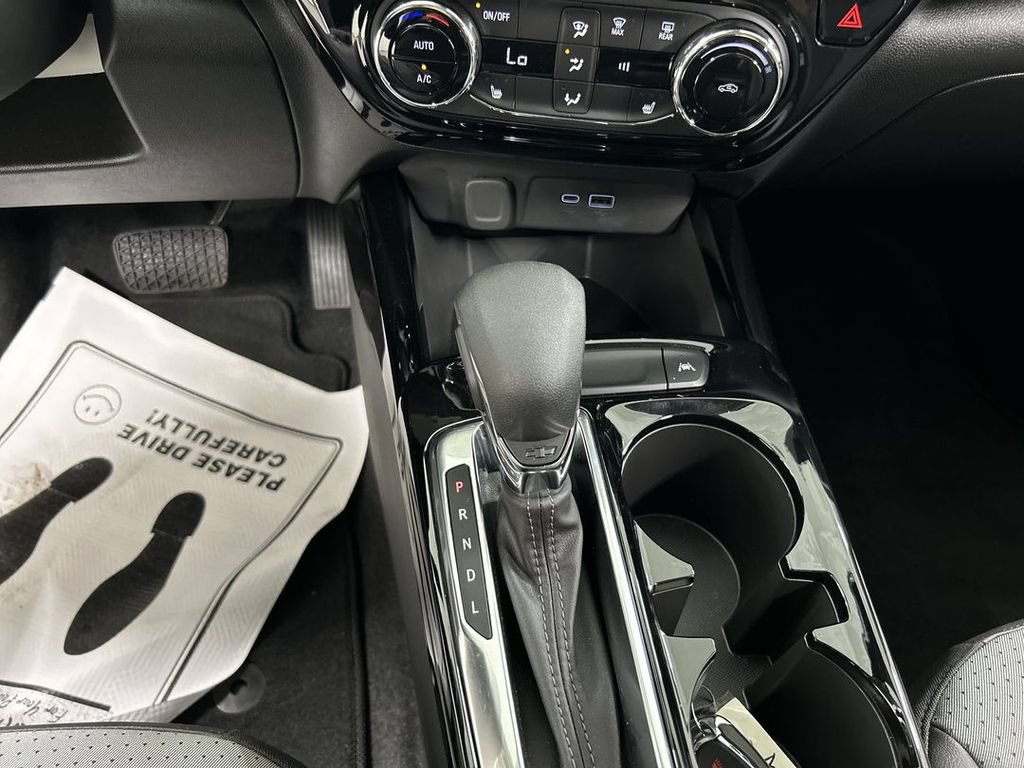 2024 Chevrolet Trax LT - Photo 17