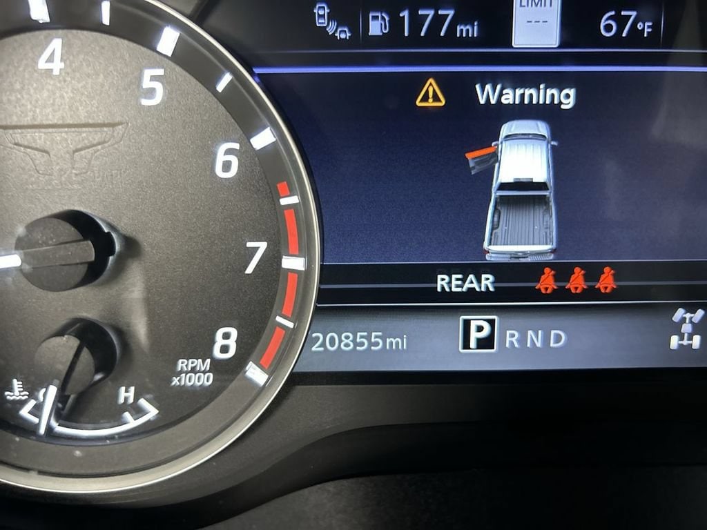 2023 Nissan Titan Platinum Reserve - Photo 13
