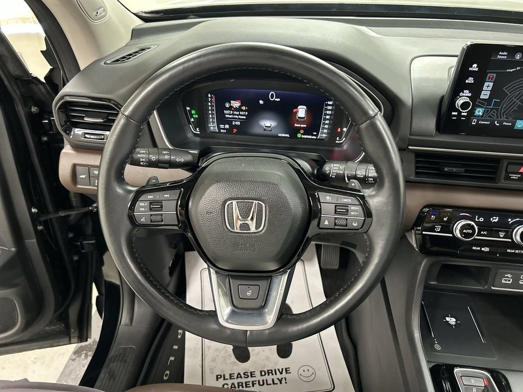 Used 2023 Honda Pilot AWD Elite SUV