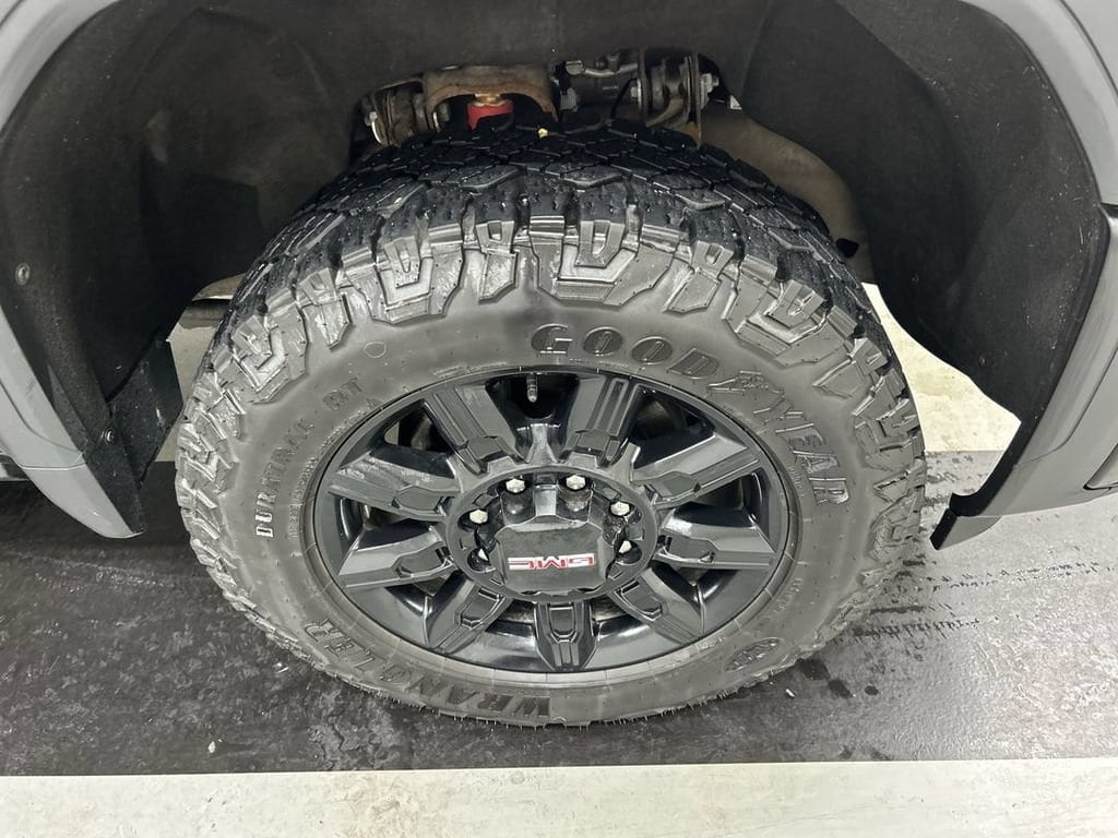2024 GMC Sierra 2500HD AT4 - Photo 8