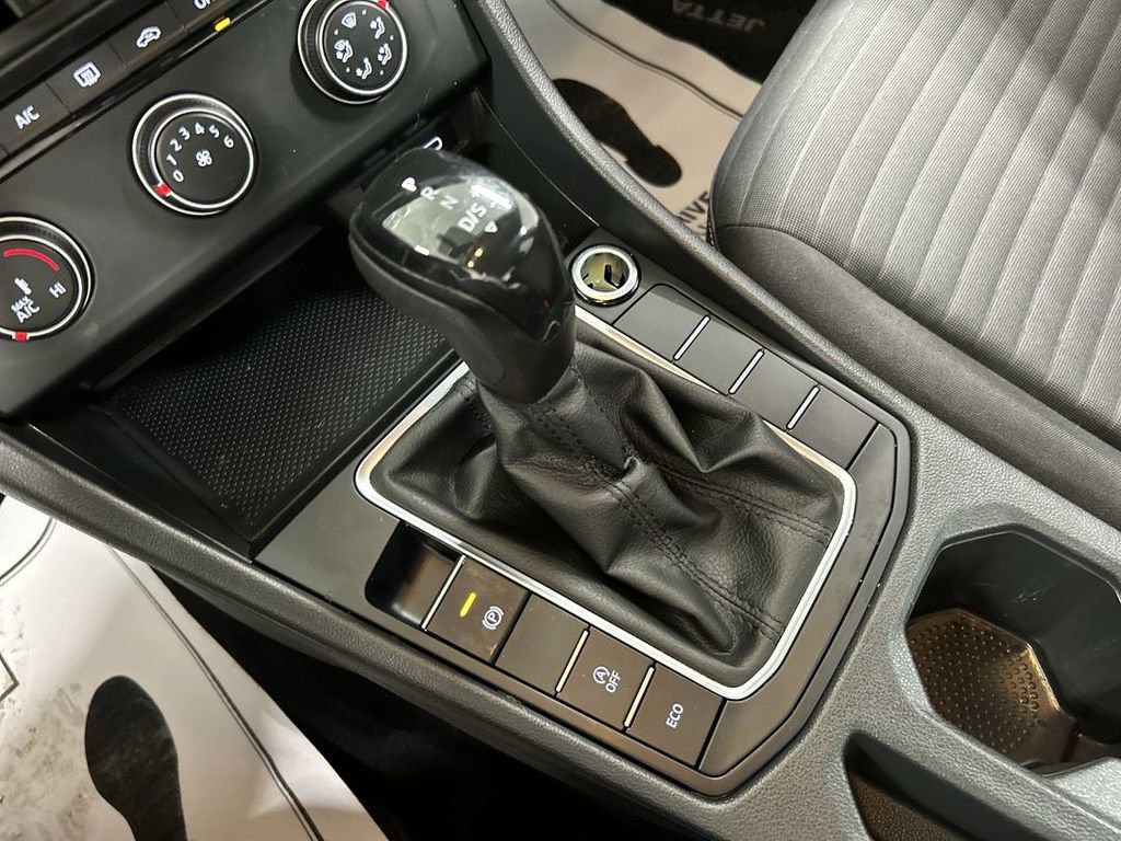2023 Volkswagen Jetta S - Photo 17