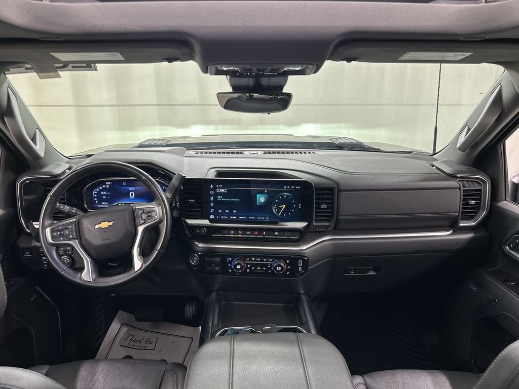 2024 Chevrolet Silverado 3500HD LTZ - Photo 18