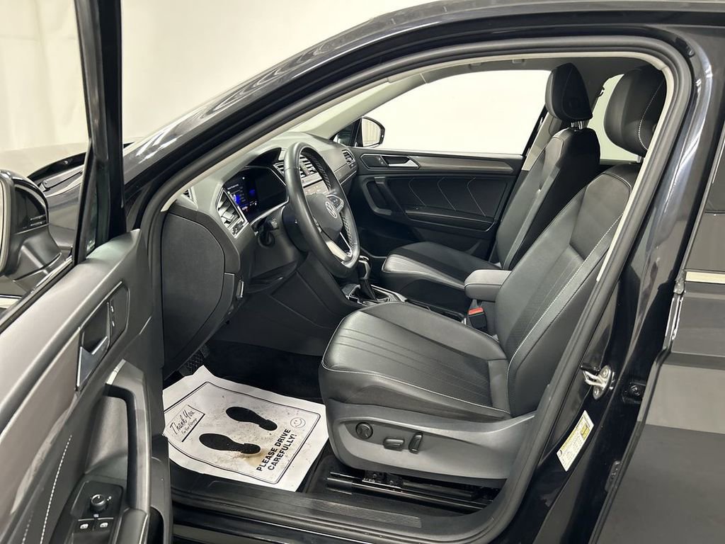 2023 Volkswagen Tiguan SE - Photo 9