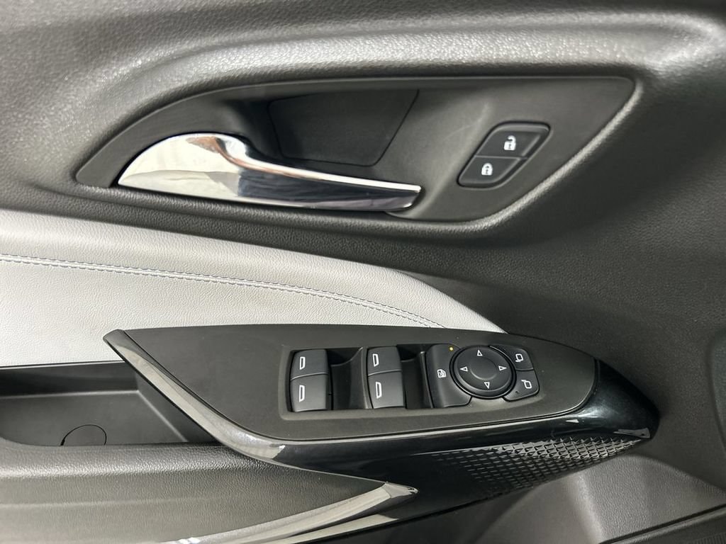 2024 Chevrolet Trax LT - Photo 11
