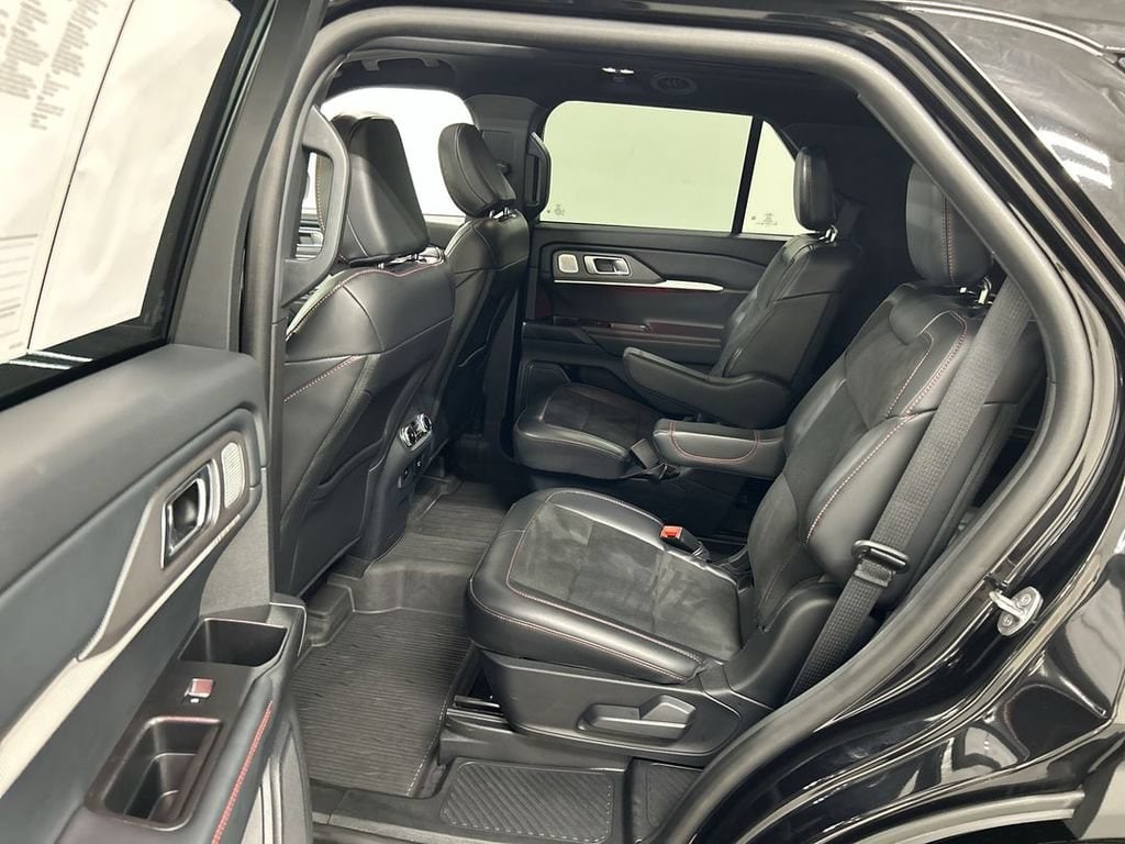 2025 Ford Explorer ST - Photo 20