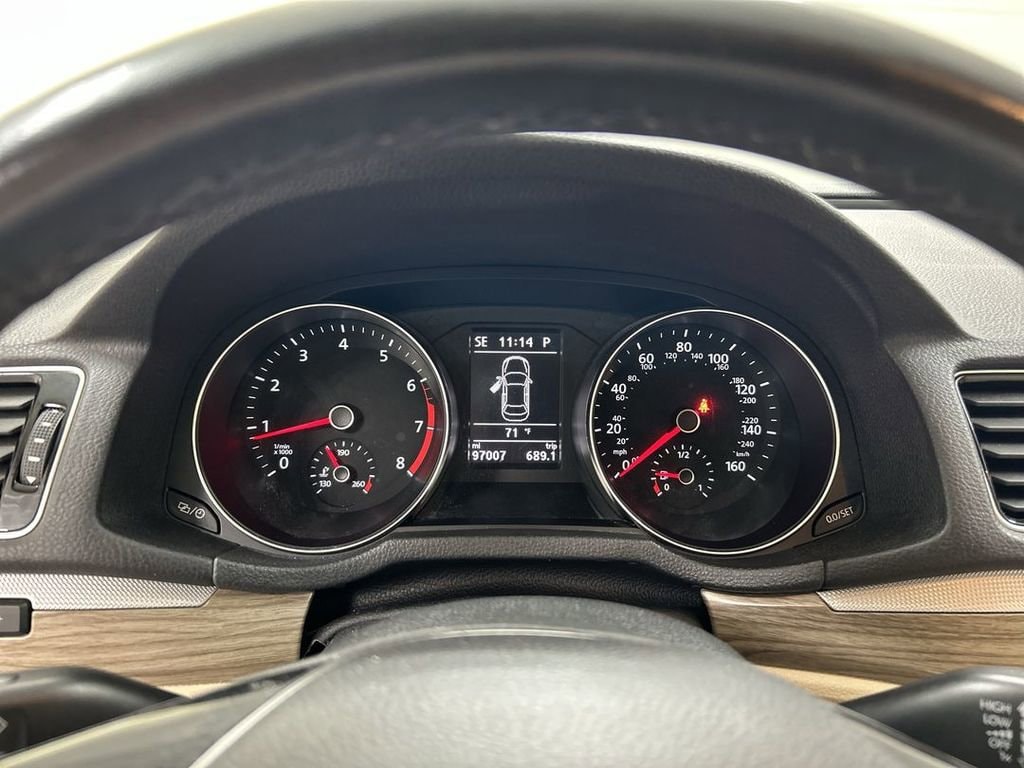2017 Volkswagen Passat SE - Photo 13