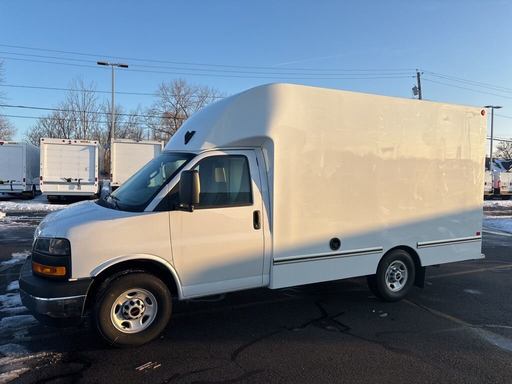 New 2025 GMC Savana Cutaway 3500 1WT Cutaway Van