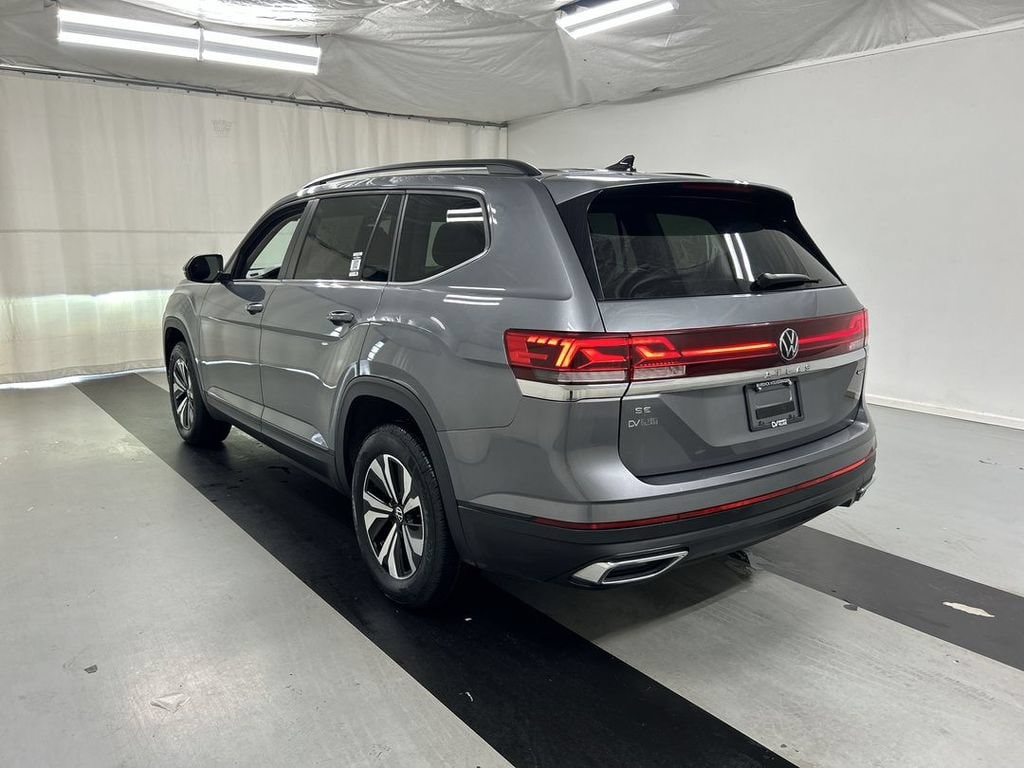 2024 Volkswagen Atlas SE - Photo 7