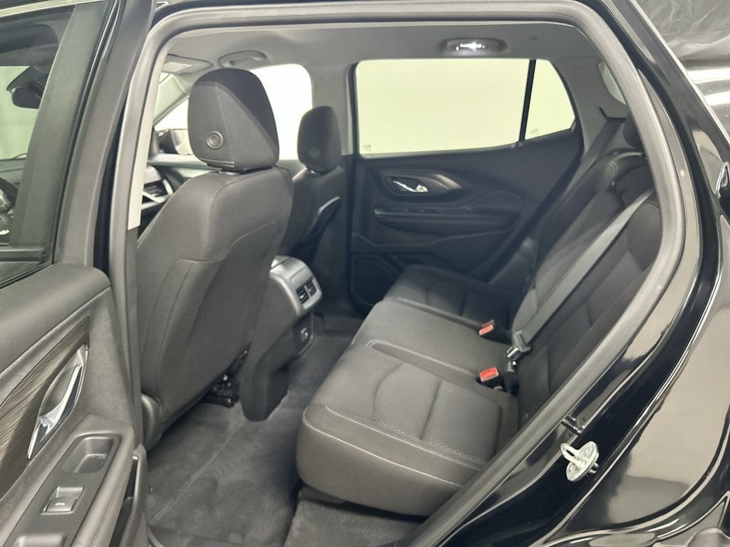 2023 GMC Terrain SLE - Photo 19