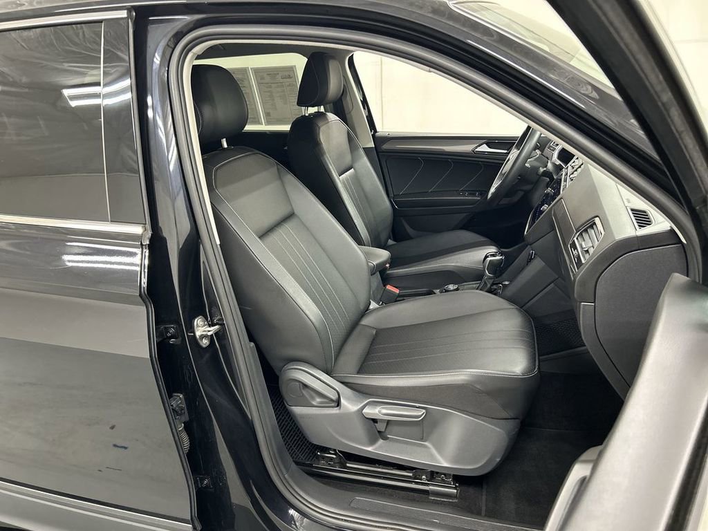 2023 Volkswagen Tiguan SE - Photo 22