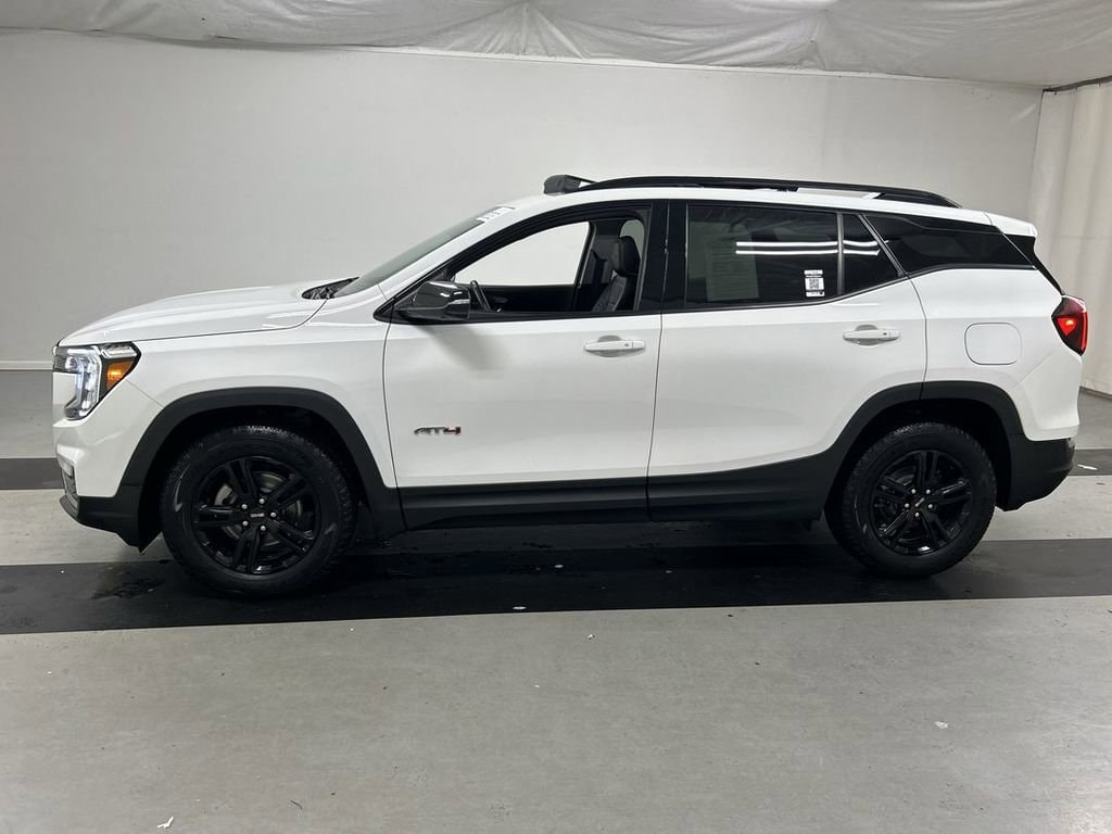 2023 GMC Terrain AT4 - Photo 6