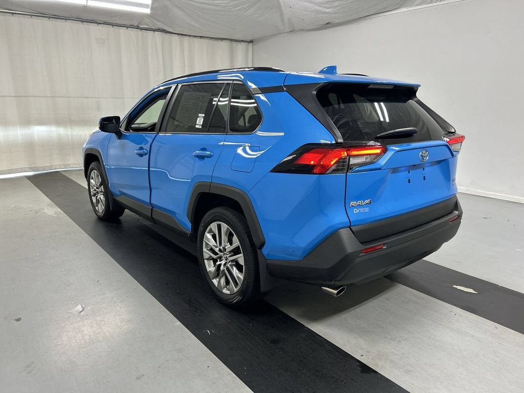2019 Toyota RAV4 XLE Premium - Photo 7