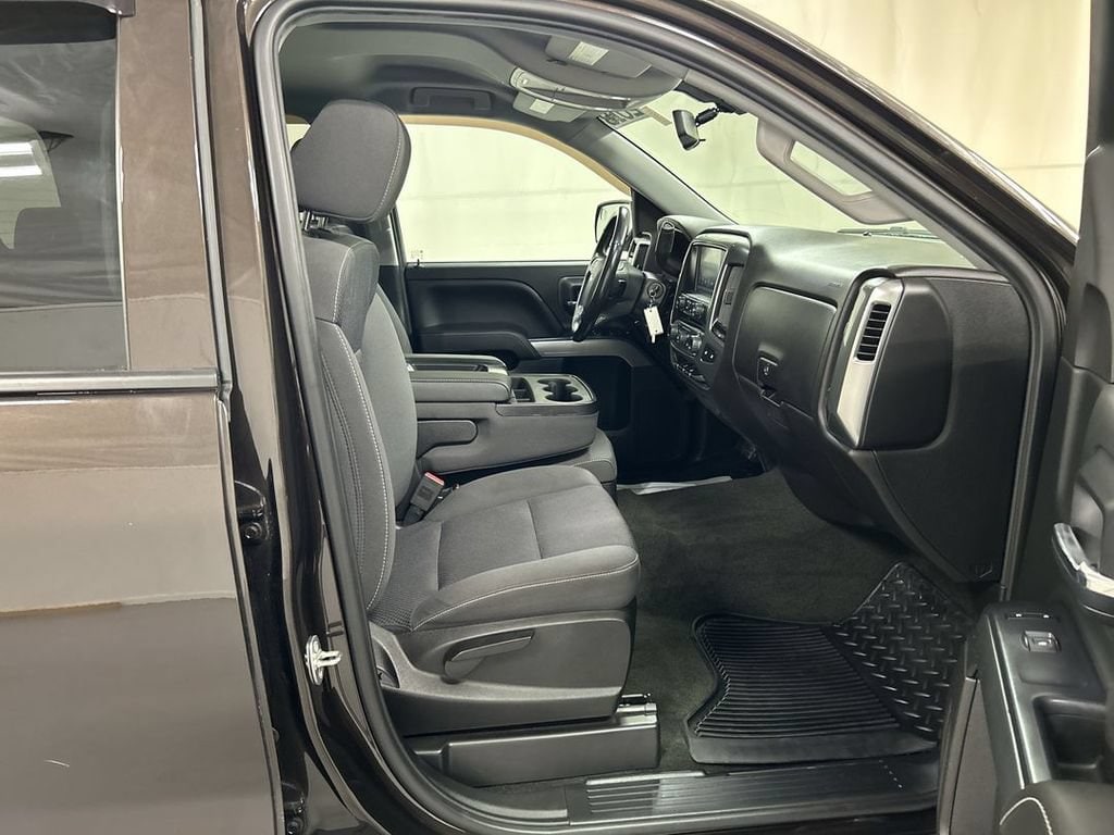 2018 Chevrolet Silverado 1500 LT - Photo 22
