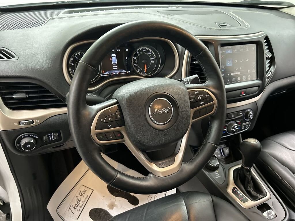 Used 2017 Jeep Cherokee Limited 4x4 SUV